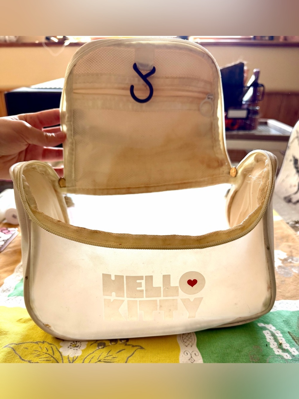 Makeup Kit - Picture 5 of 5